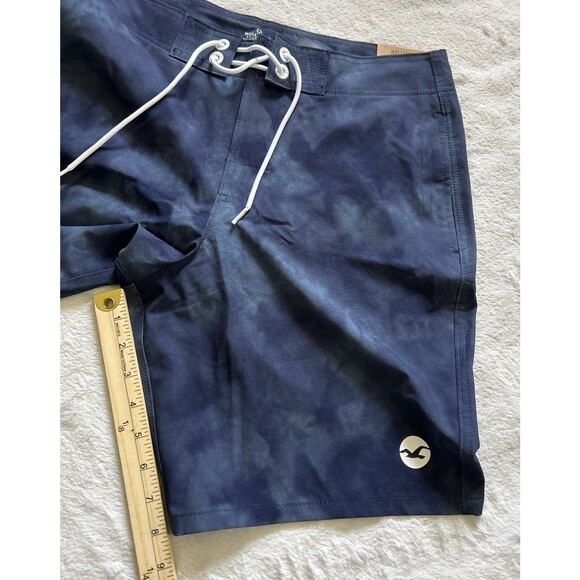 NWT Men’s Hollister Blue Classic Fit Epic Flex Size 30 Swim Trunks NEW - Picture 5 of 7
